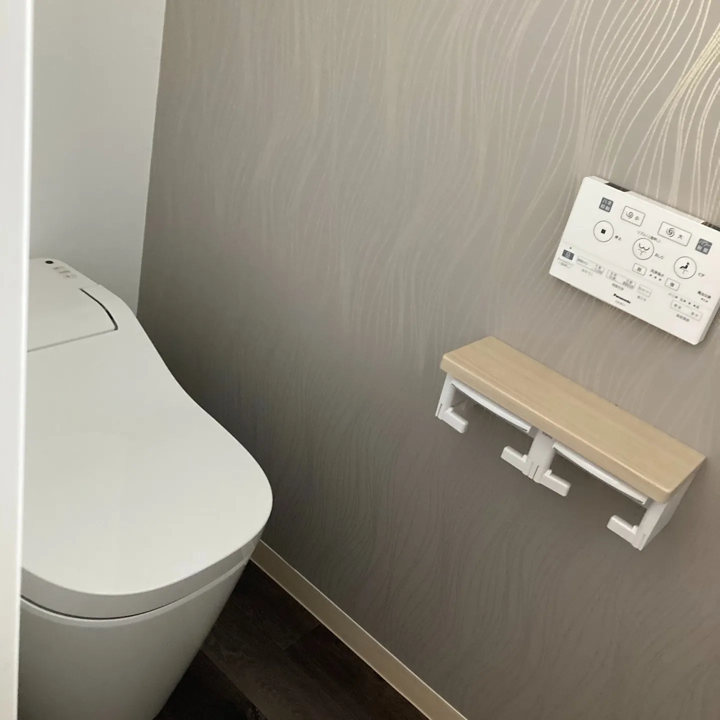 トイレのアクセントクロス