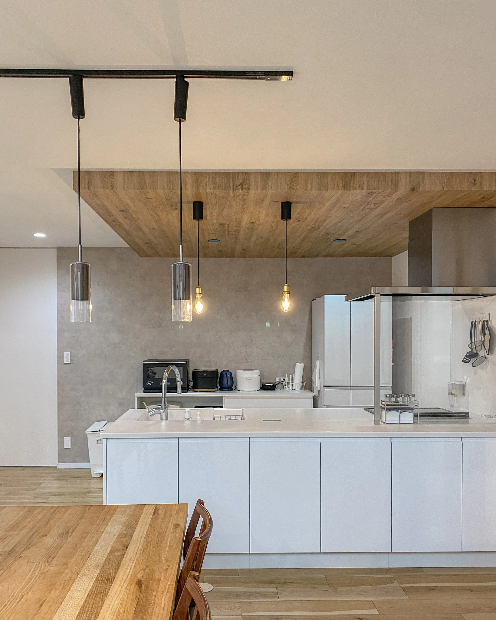 機能的な動線と洗練されたデザインが魅力のキッチン特集🍴✨