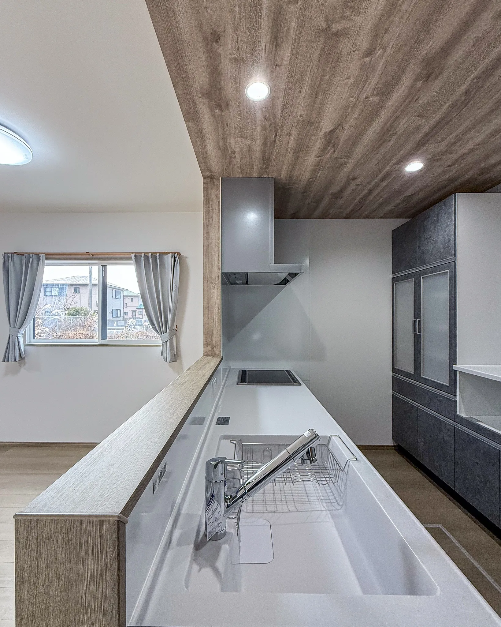 コンパクトな平屋が叶える、暮らしやすさと温もりに満ちたお家🏠...