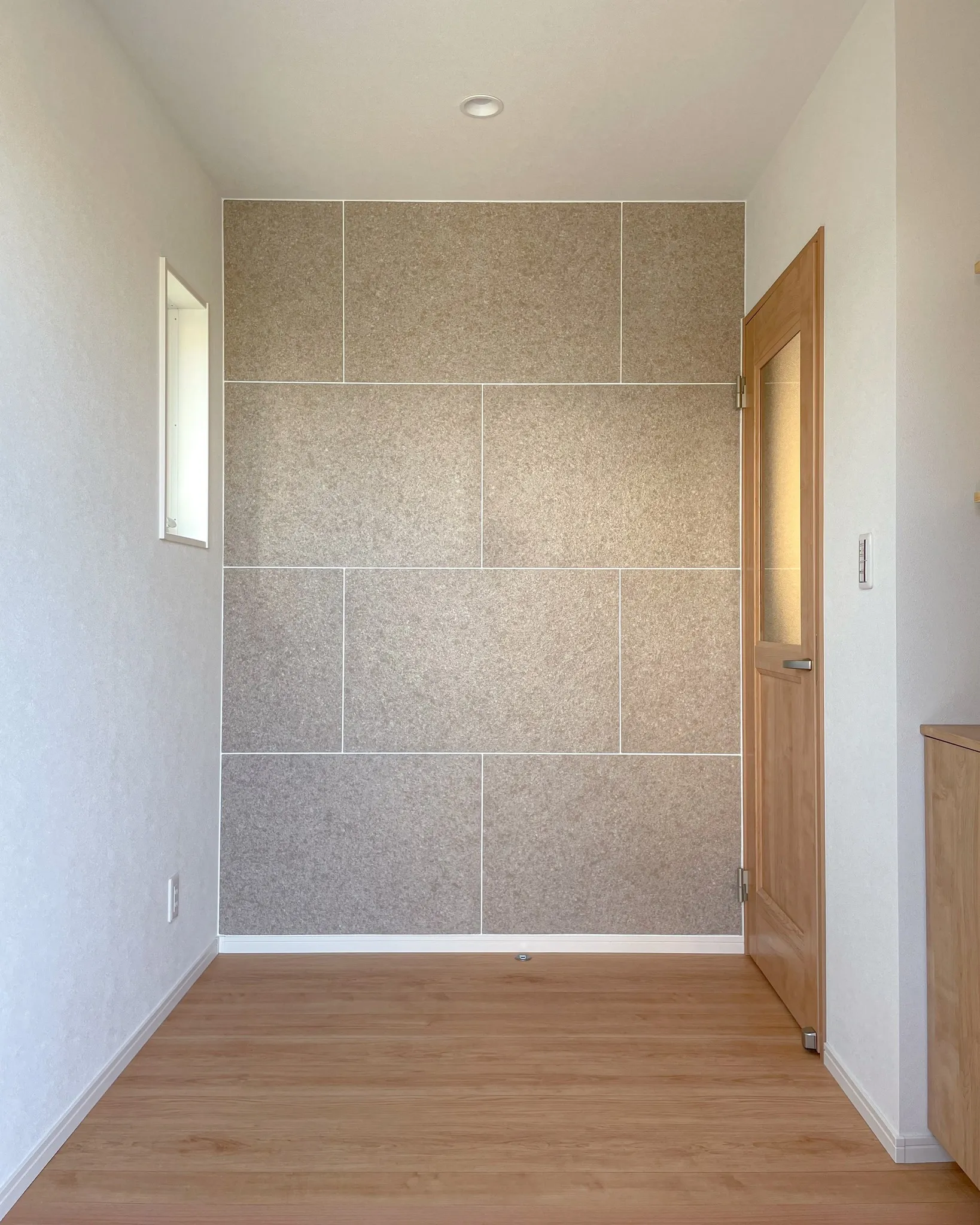 ナチュラルな木目と優しい色合いが広がるお家をルームツアーでご...