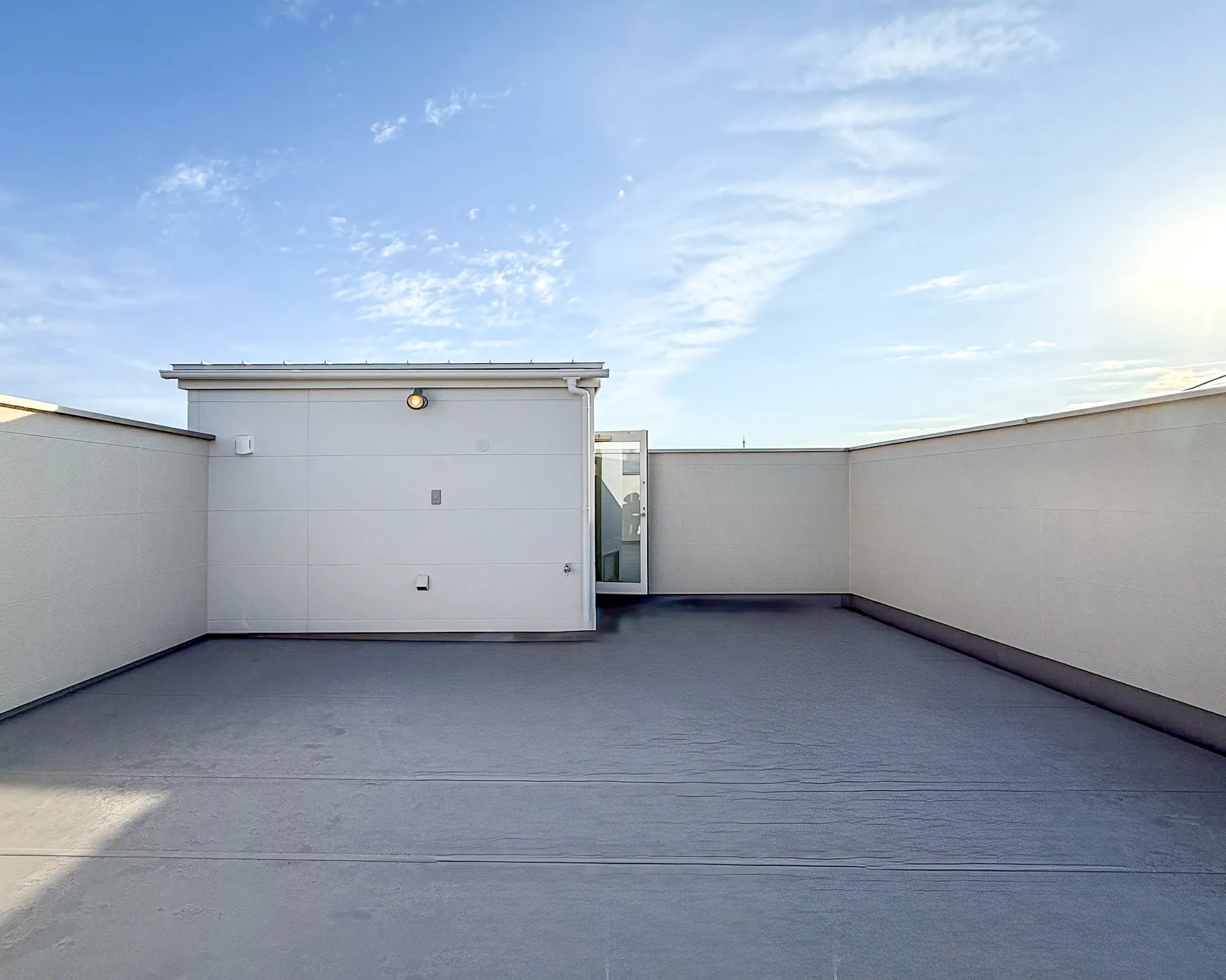 お家時間がもっと楽しくなる✨ 広い屋上でBBQやカフェタイム...