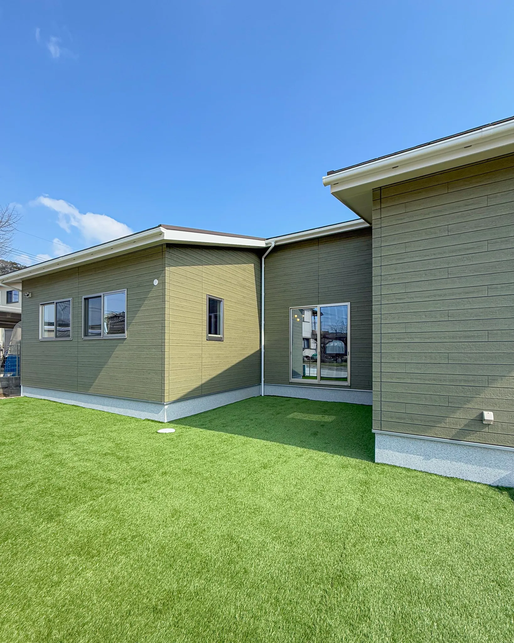 片流れ屋根が生み出すスマートなデザイン🏠✨ 外観も室内もこだ...