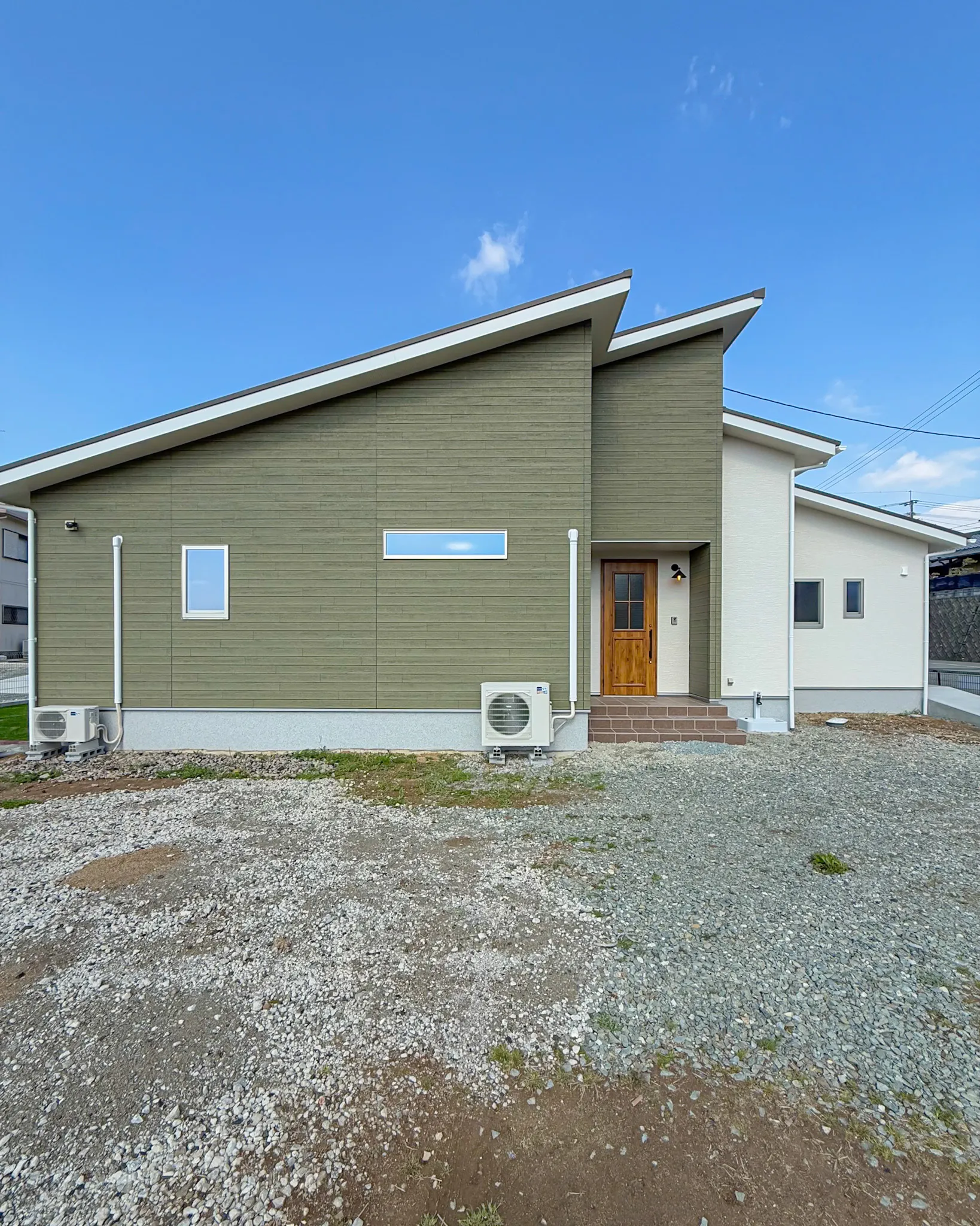 片流れ屋根が生み出すスマートなデザイン🏠✨ 外観も室内もこだ...