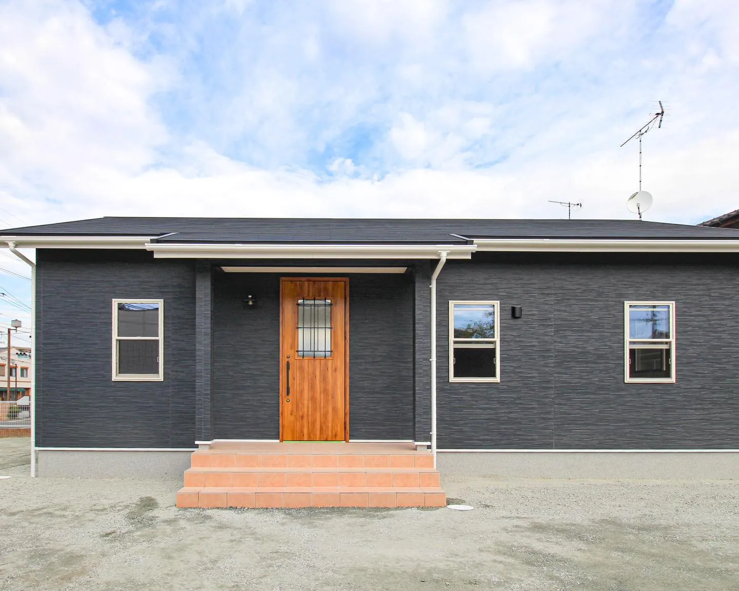 おしゃれで居心地のいいお店をビフォーアフターでぐるっとご紹介...