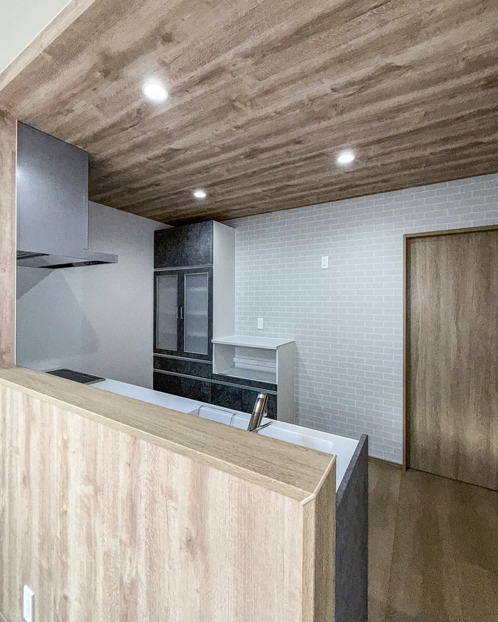 ナチュラルな素材感が心地よい平屋をぐるっとご紹介します🏠✨