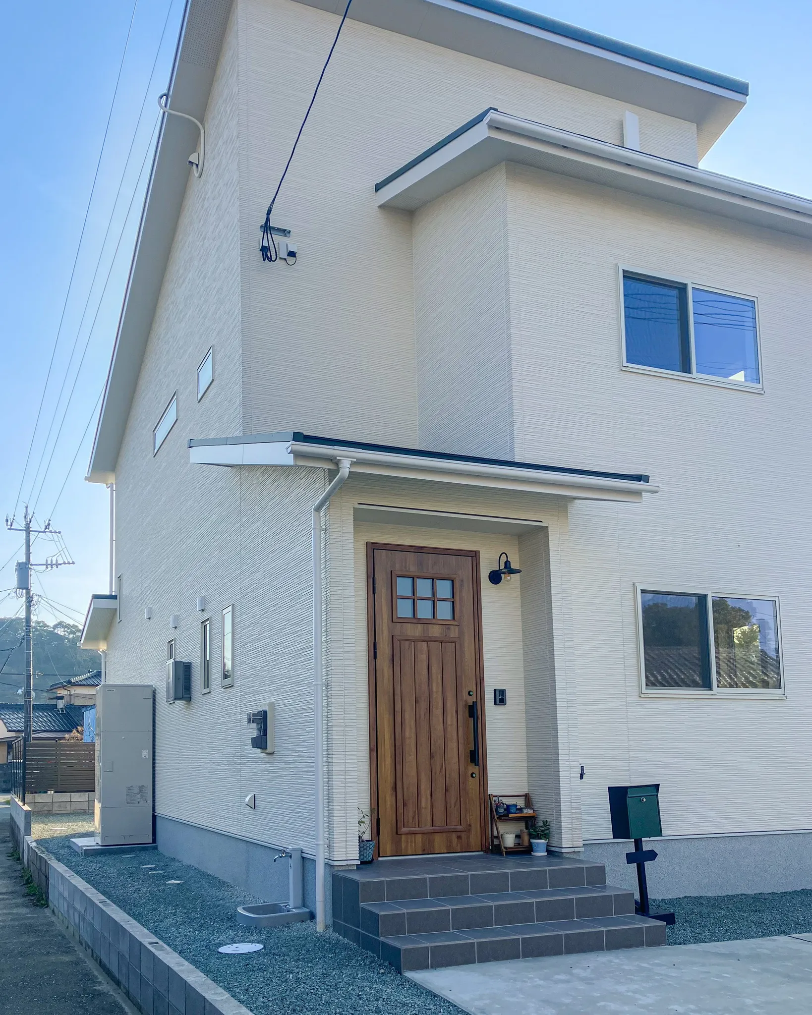 木の温もりが家全体に広がるキッチン空間🍳✨