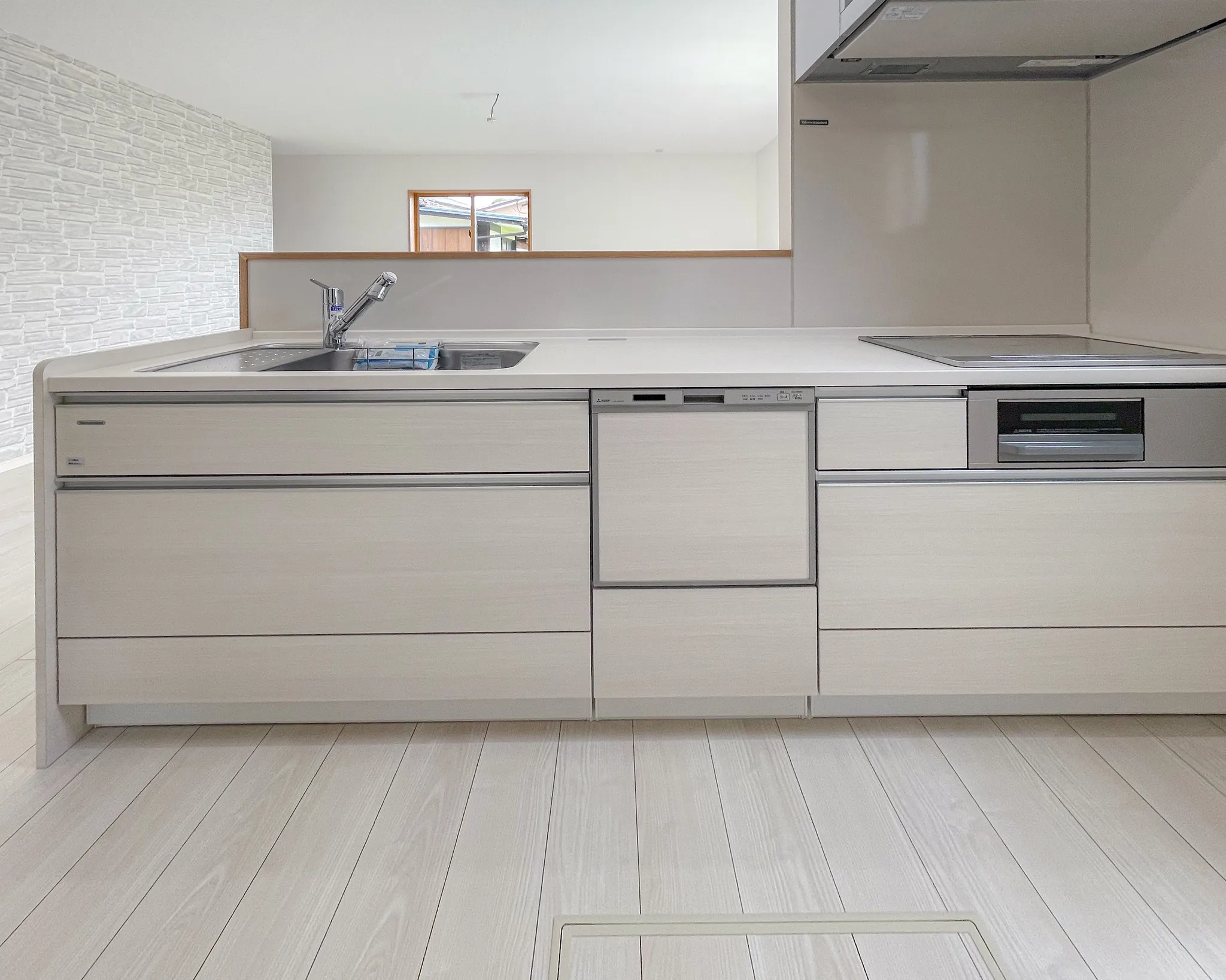 清潔感、明るさ、そして上品さを叶える白いキッチン✨