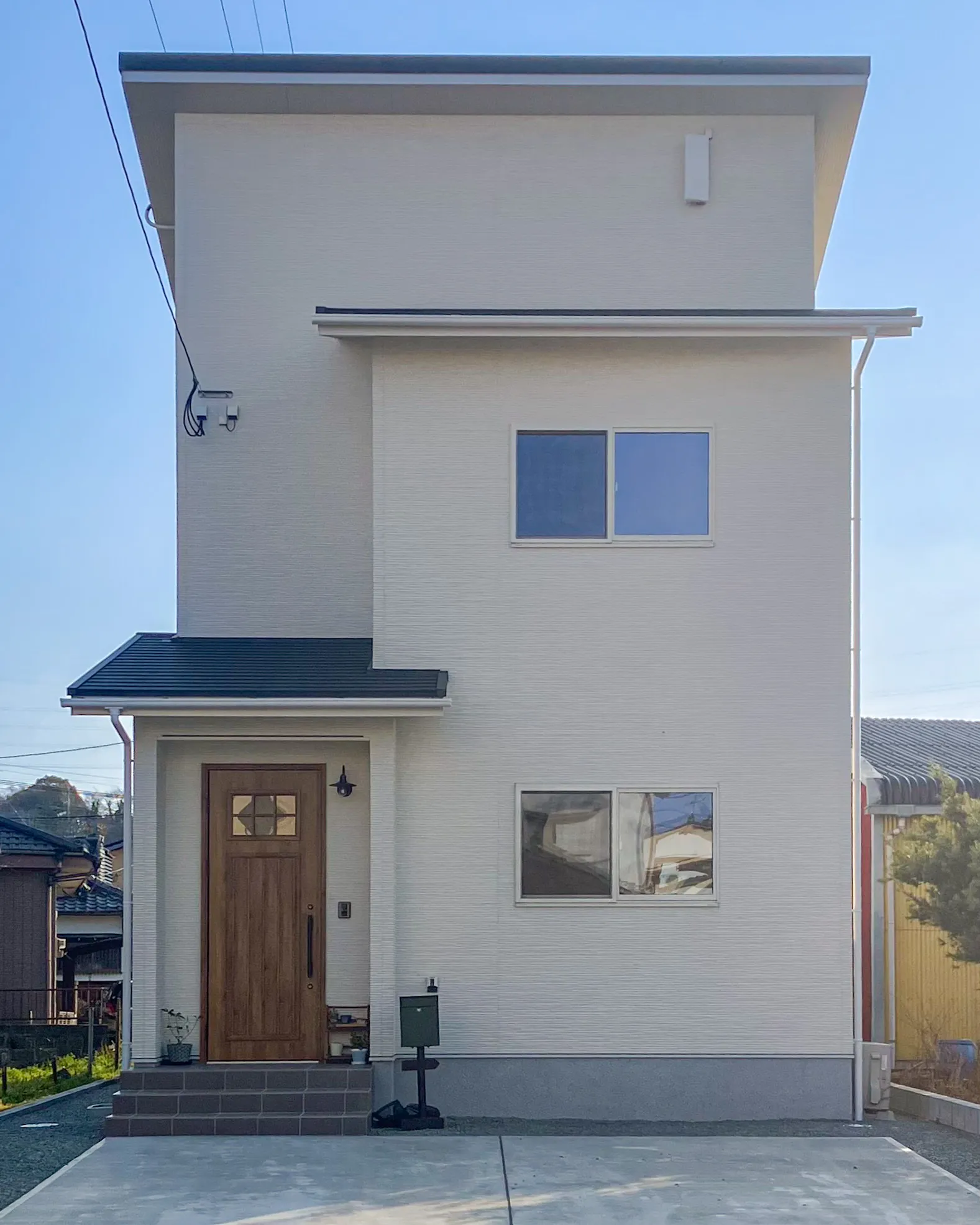 ナチュラルな木目と優しい色合いが広がるお家をルームツアーでご...