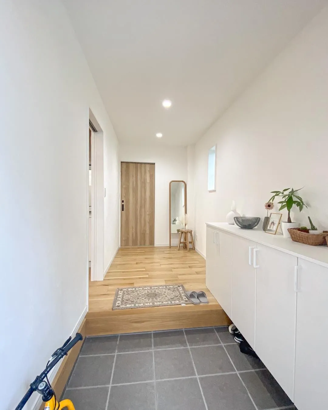 開放感とデザイン性を兼ね備えた吹き抜けのお家🏡✨