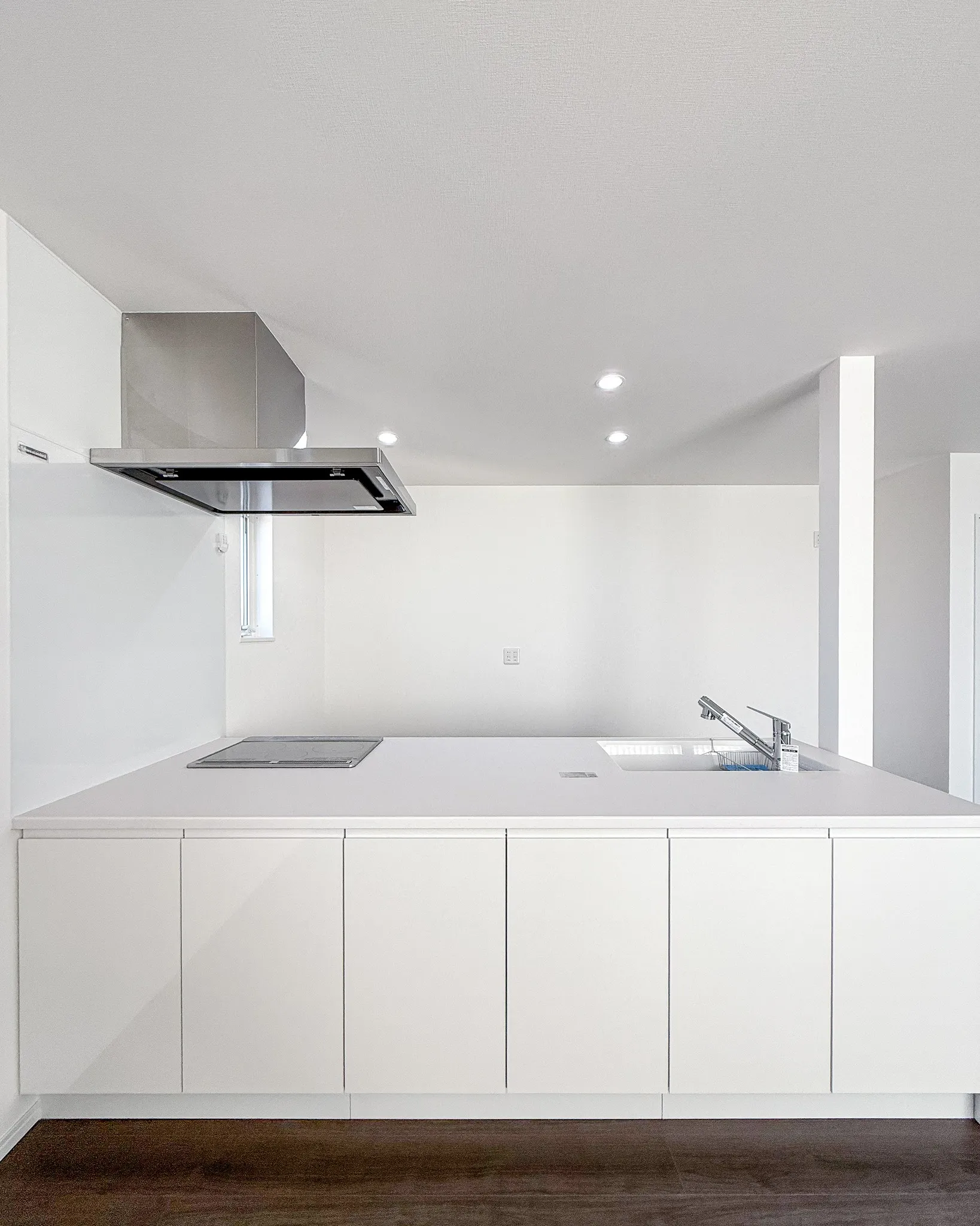 余白が心地いい、シンプルなLDK空間✨