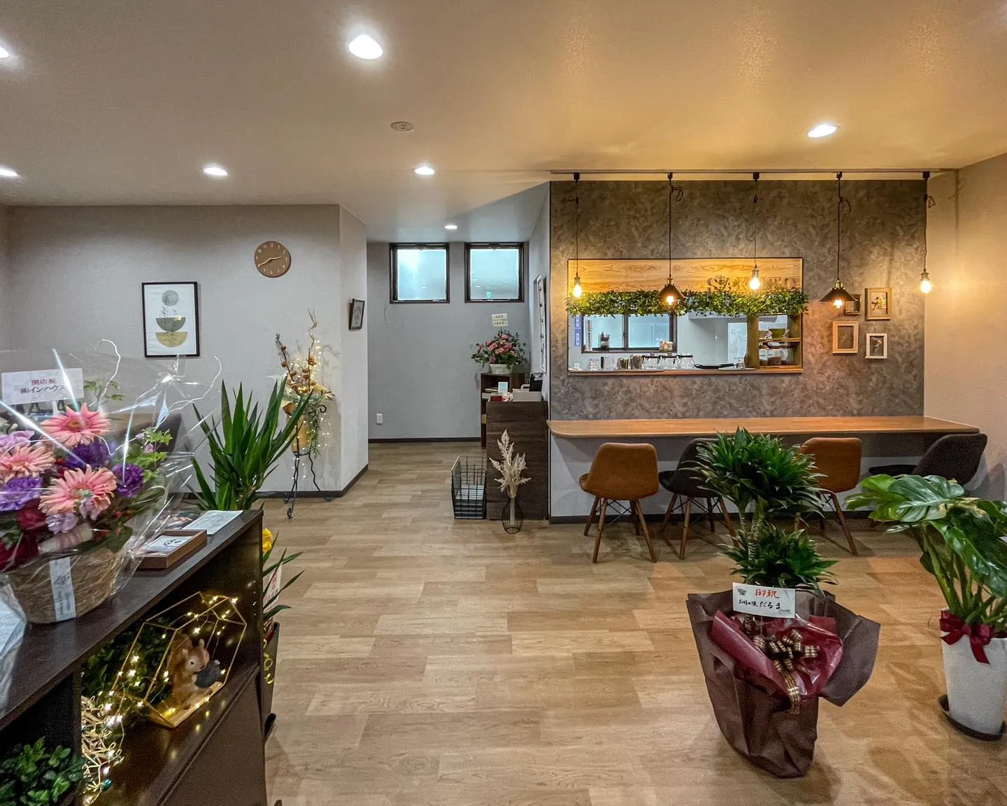 おしゃれで居心地のいいお店をビフォーアフターでぐるっとご紹介...