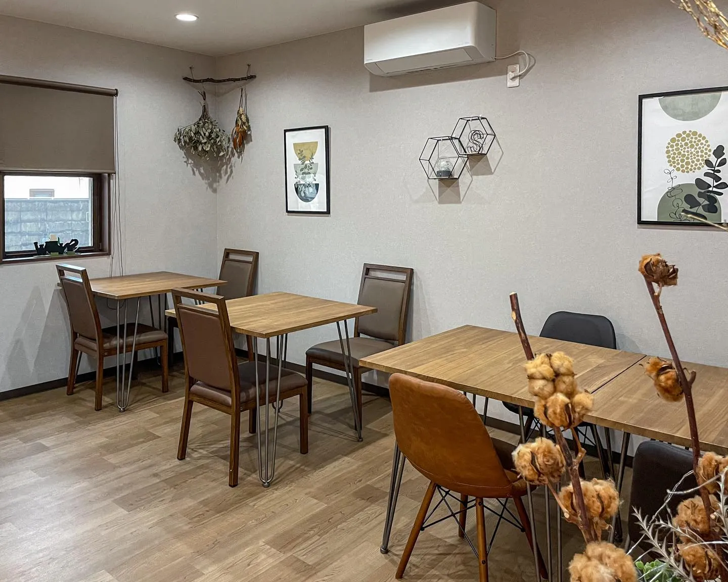 おしゃれで居心地のいいお店をビフォーアフターでぐるっとご紹介...