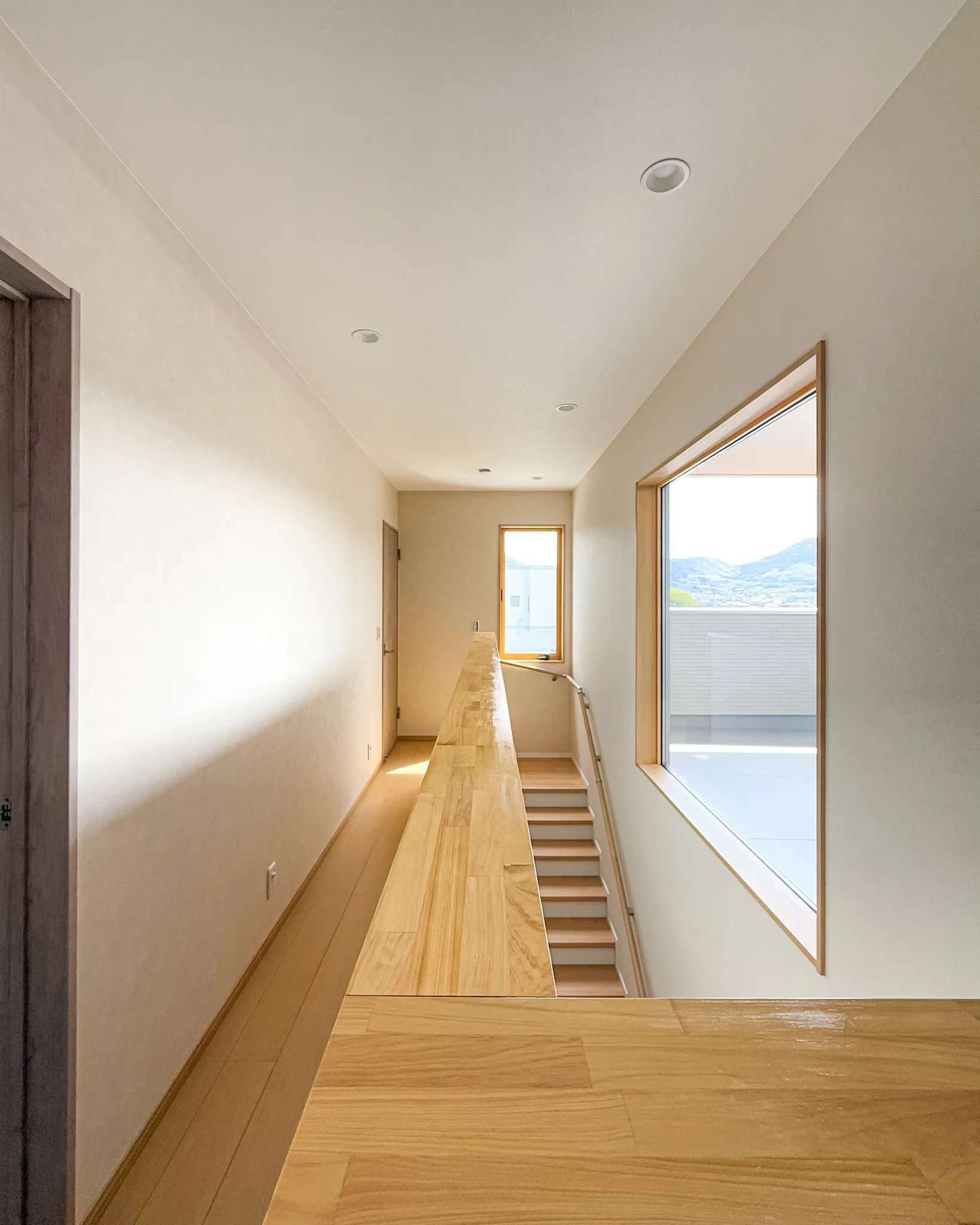 開放感と木のあたたかさが魅力。