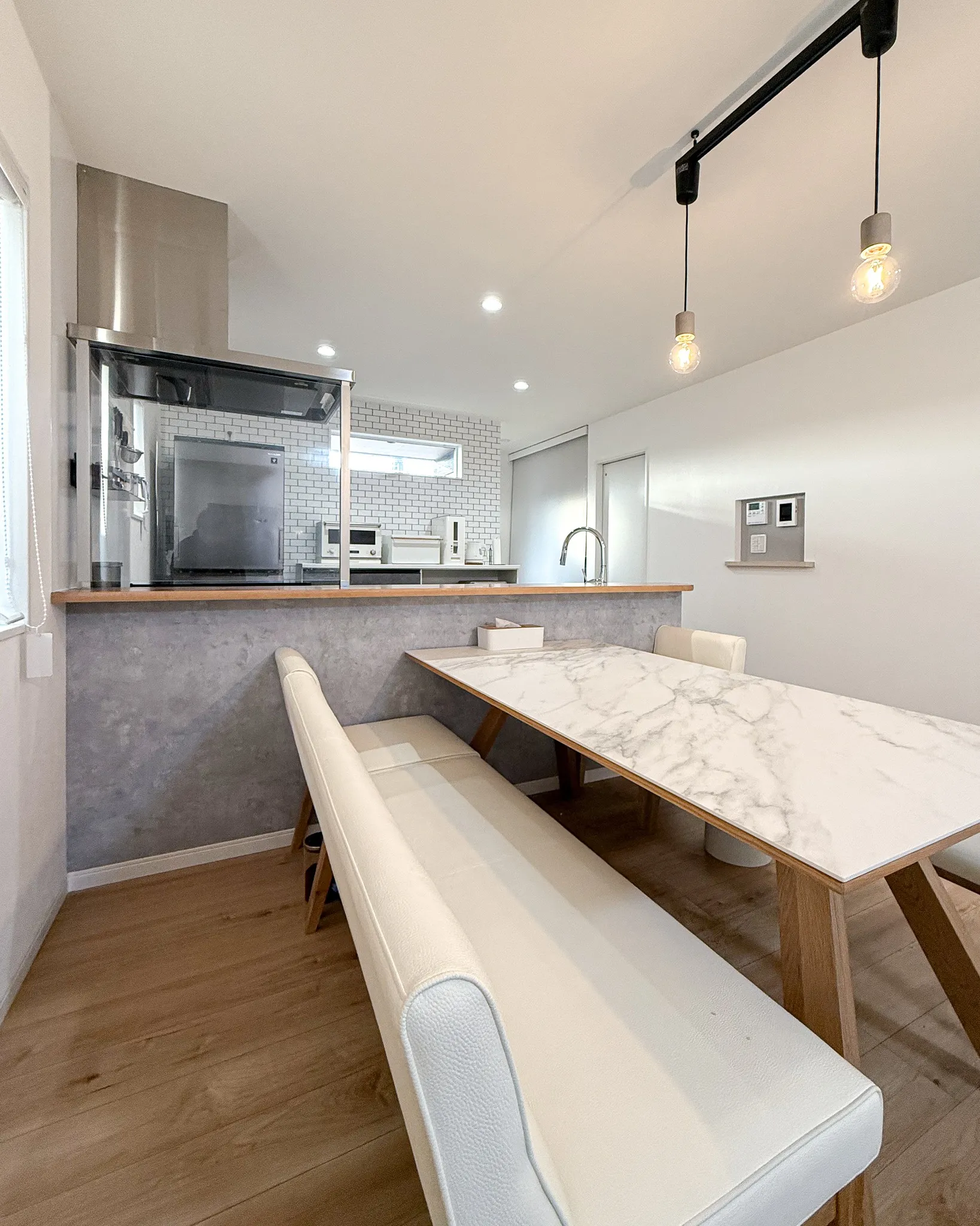 やさしい色合いと木の風合いが魅力のうお家🏡