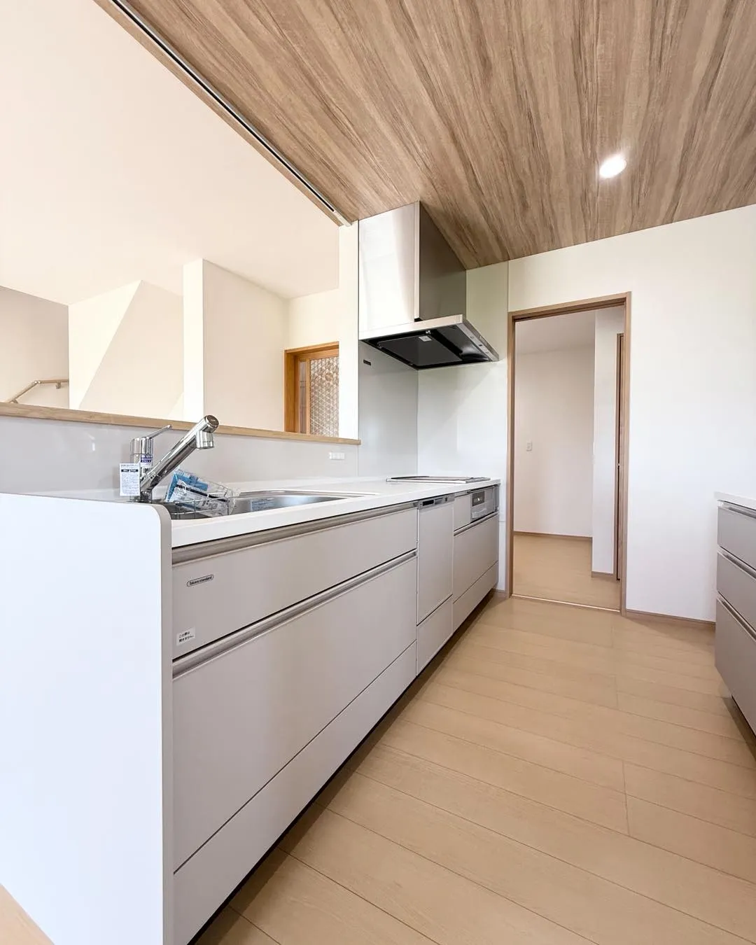 リビングの一角に、畳の小上がり。