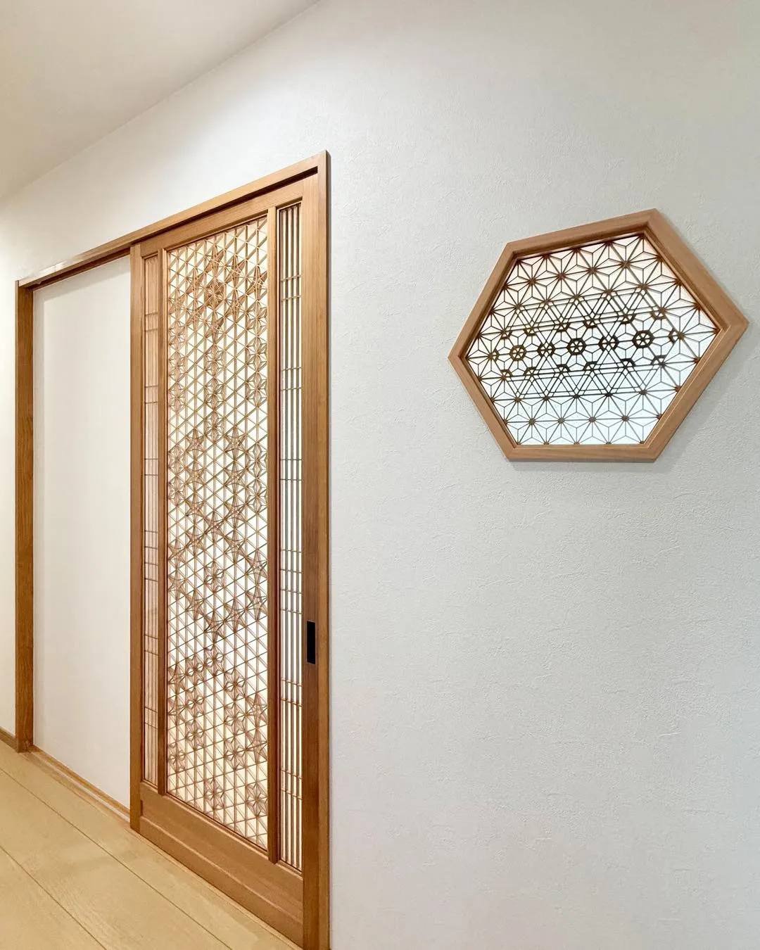 リビングの一角に、畳の小上がり。