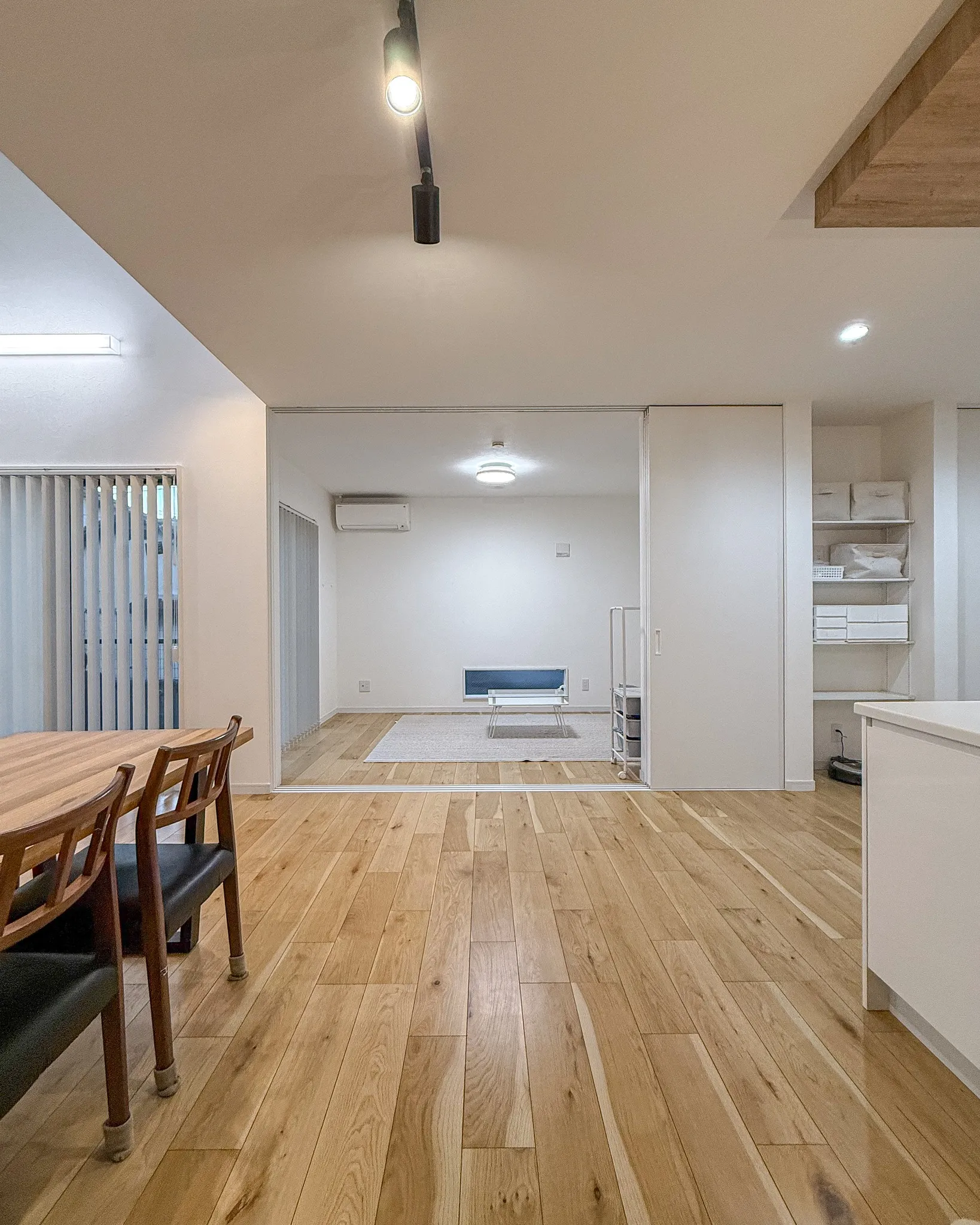 光と風が心地よく通り抜ける吹き抜けのあるお家🏠✨