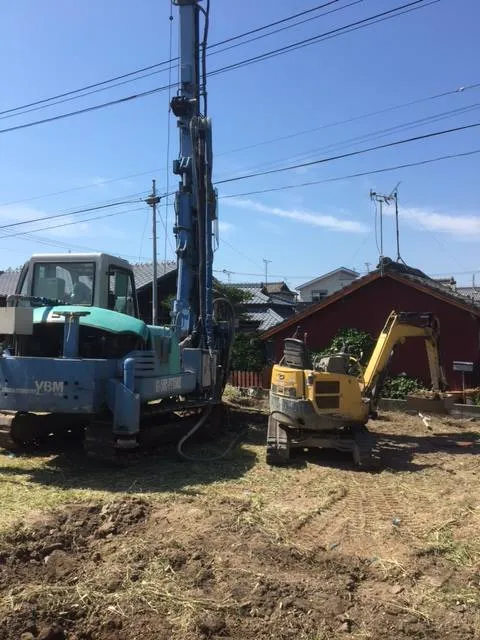 地盤改良工事が始まりました
