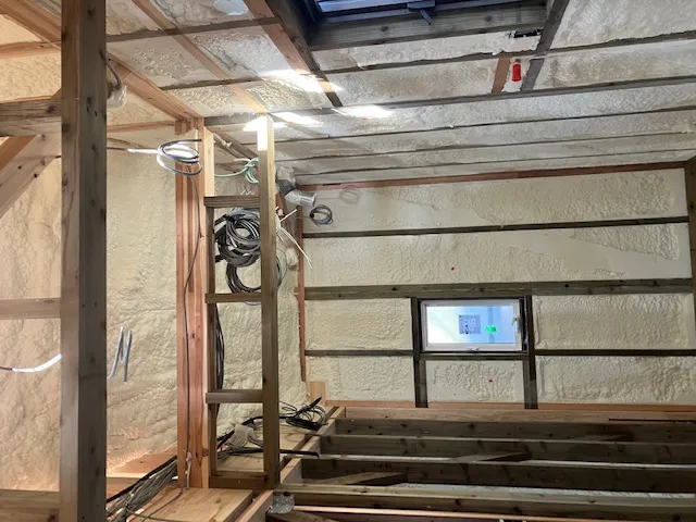 荒尾市K様邸　吹付断熱工事